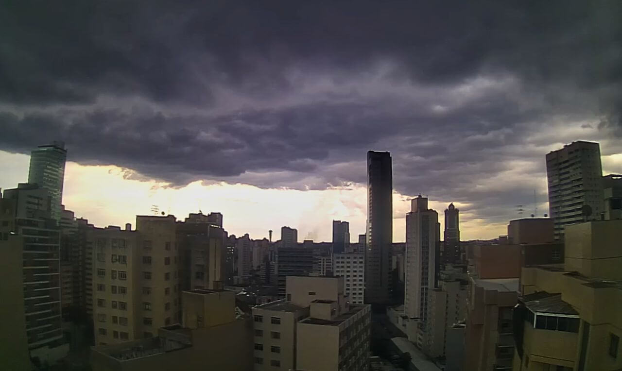 Forma O De Chuva Intensa E Rajadas De Vento Em Curitiba Pr Confira O